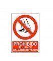 Prohibido uso de tacones